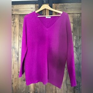 Equipment Fuchsia V-Neck Sweater Casmere with a couple holes to mend